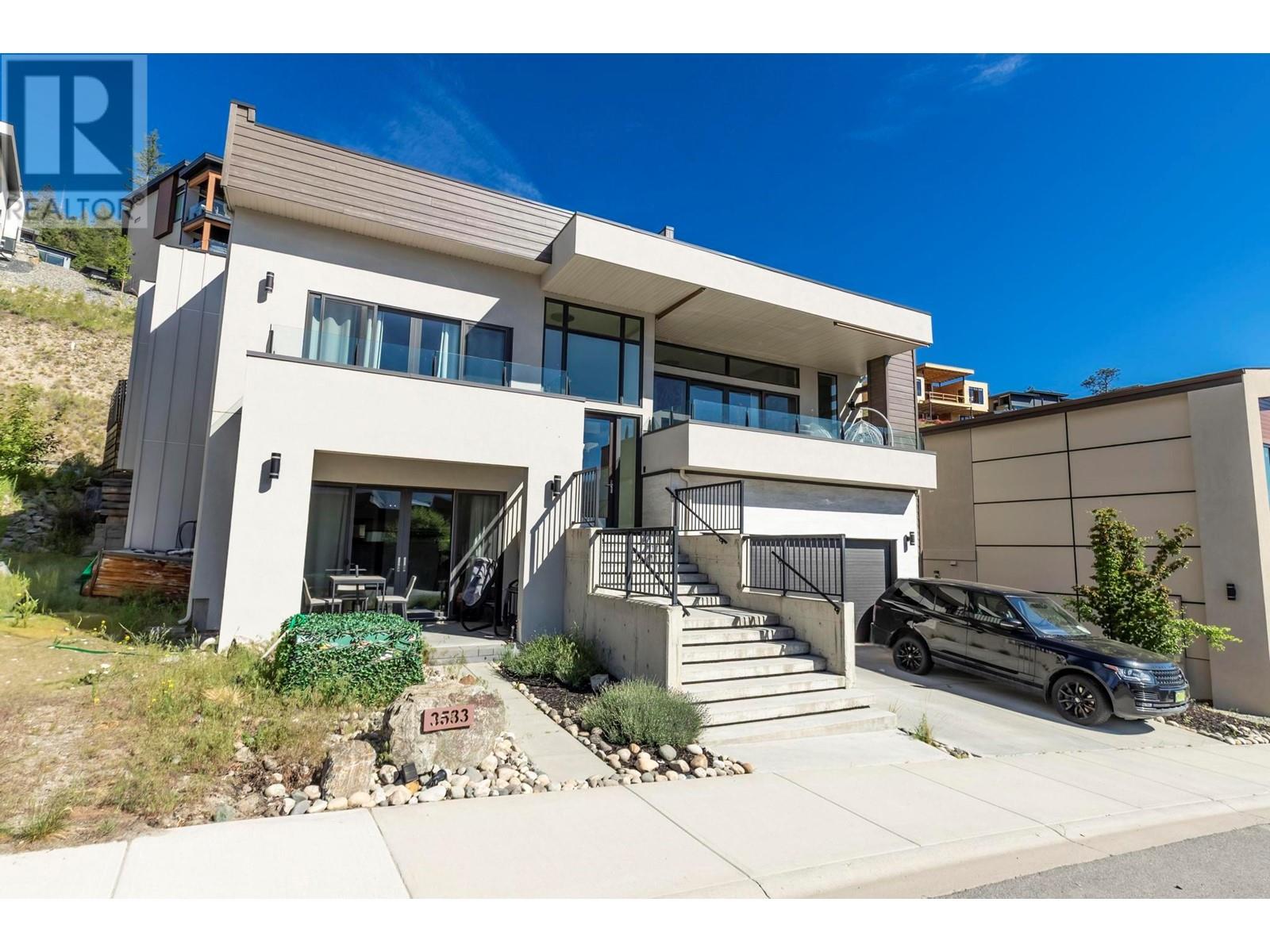 3583 McKinley Beach Drive, kelowna, British Columbia
