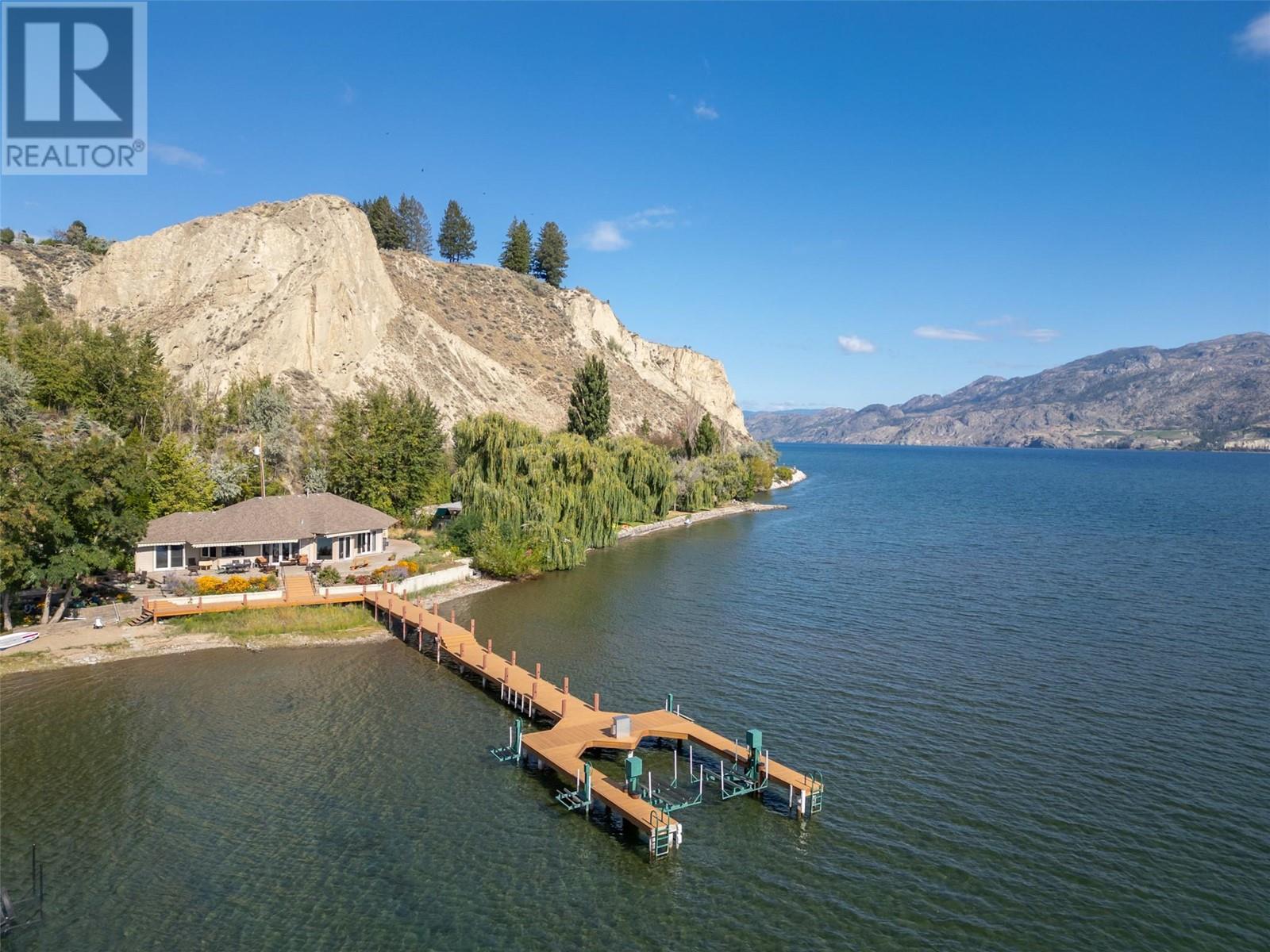 17019 Lakeshore Drive N, summerland, British Columbia