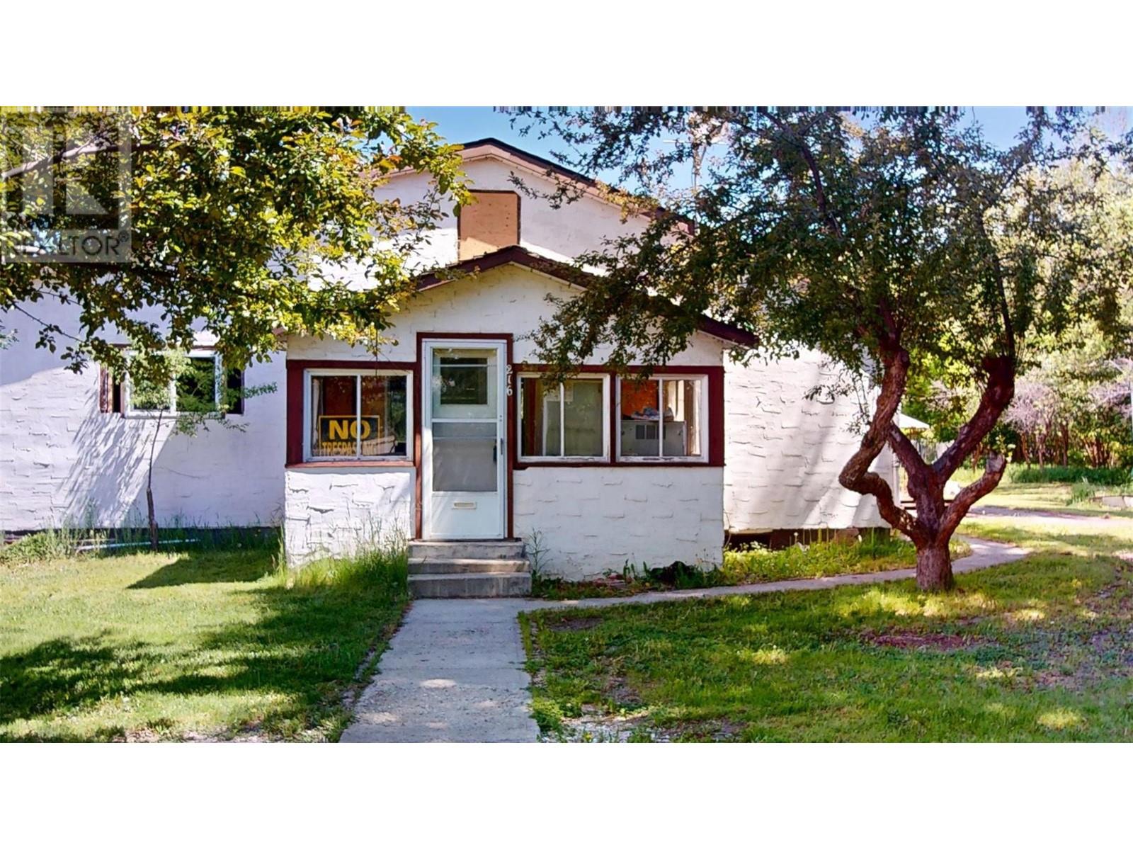 216 17TH Avenue N, cranbrook, British Columbia