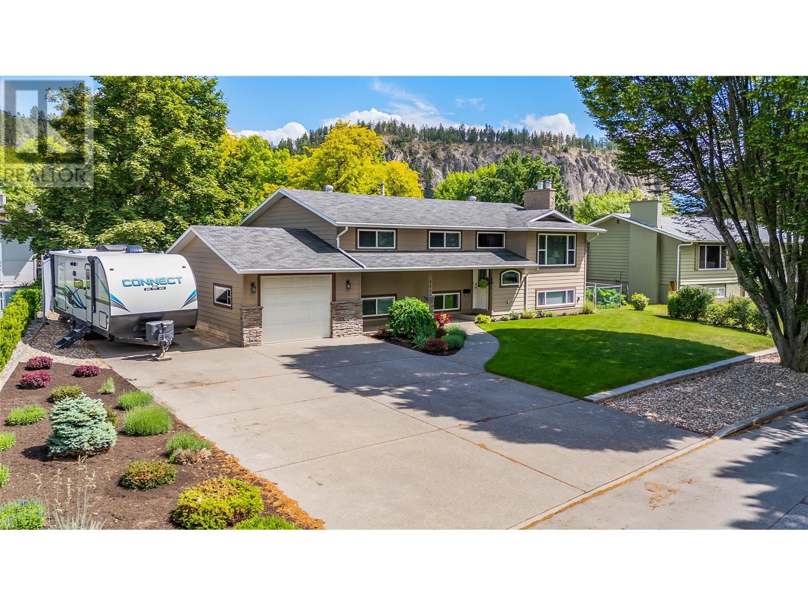 935 Eagle Drive, kelowna, British Columbia