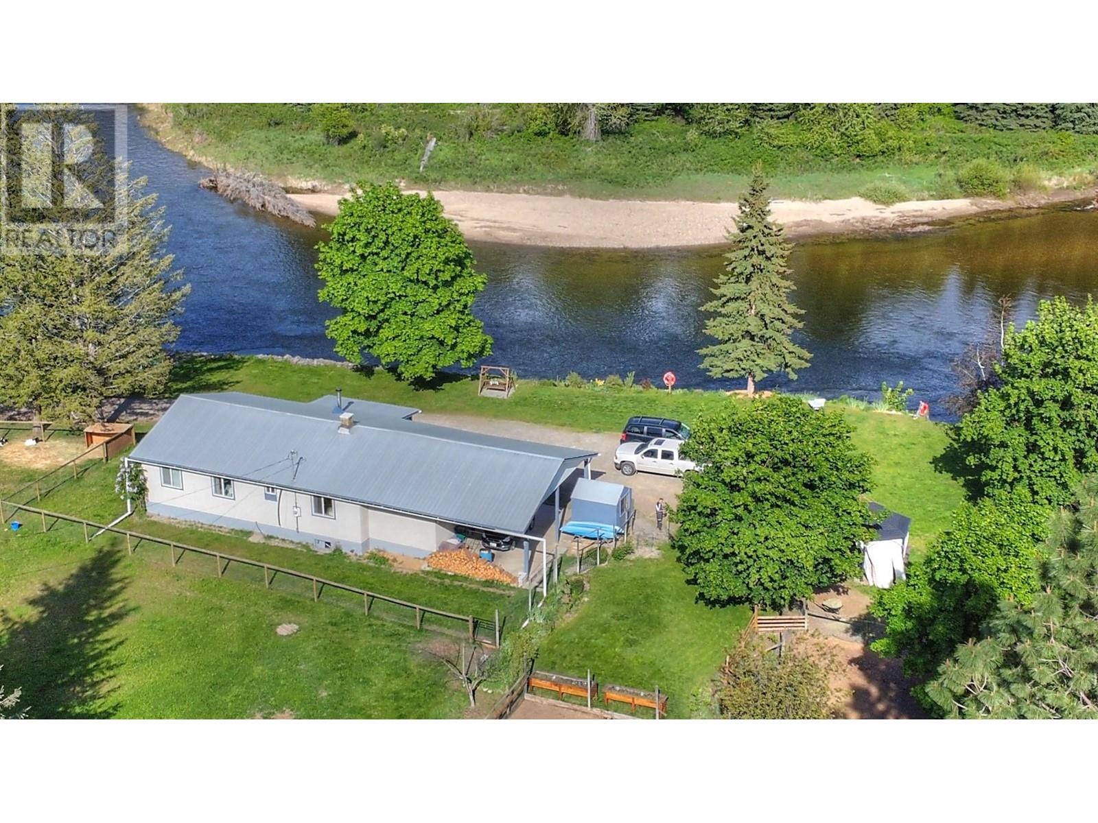 10000 North Folk Road, grand forks, British Columbia