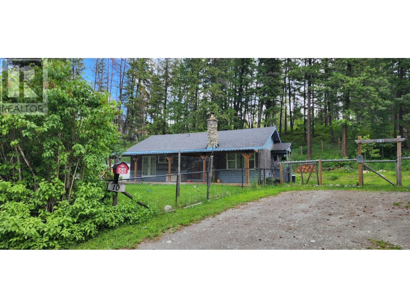 10 Chouinard Road, cherryville, British Columbia