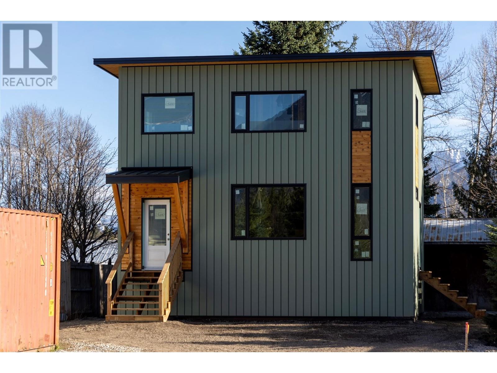 1170 Mcdonald Avenue, fernie, British Columbia