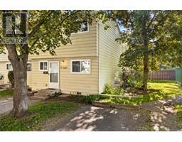 1153 Bernard Avenue Unit# 11, kelowna, British Columbia