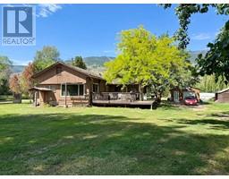 124 Road 10, oliver, British Columbia