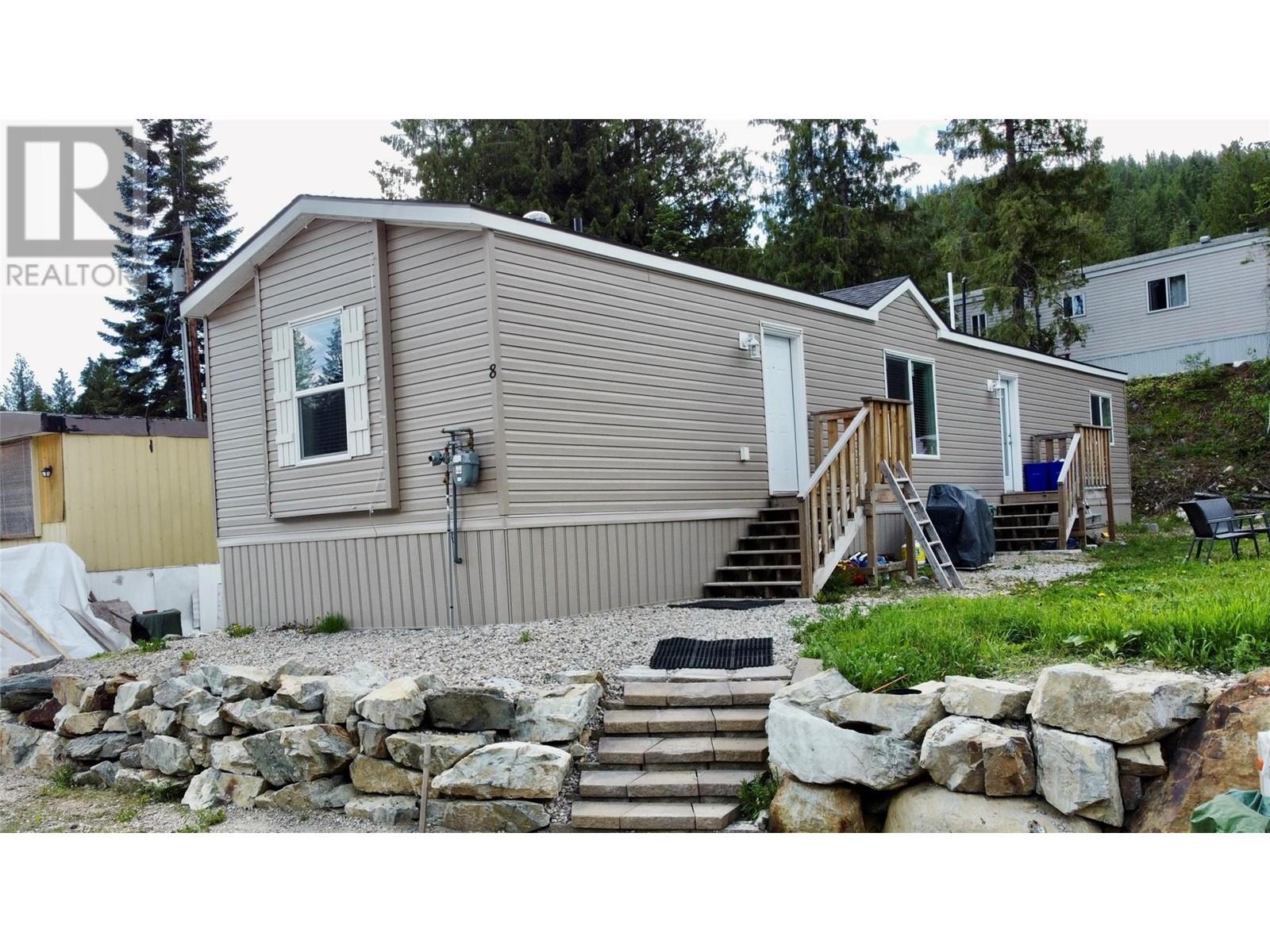 891 MONTE VISTA Drive Unit# 8, rossland, British Columbia