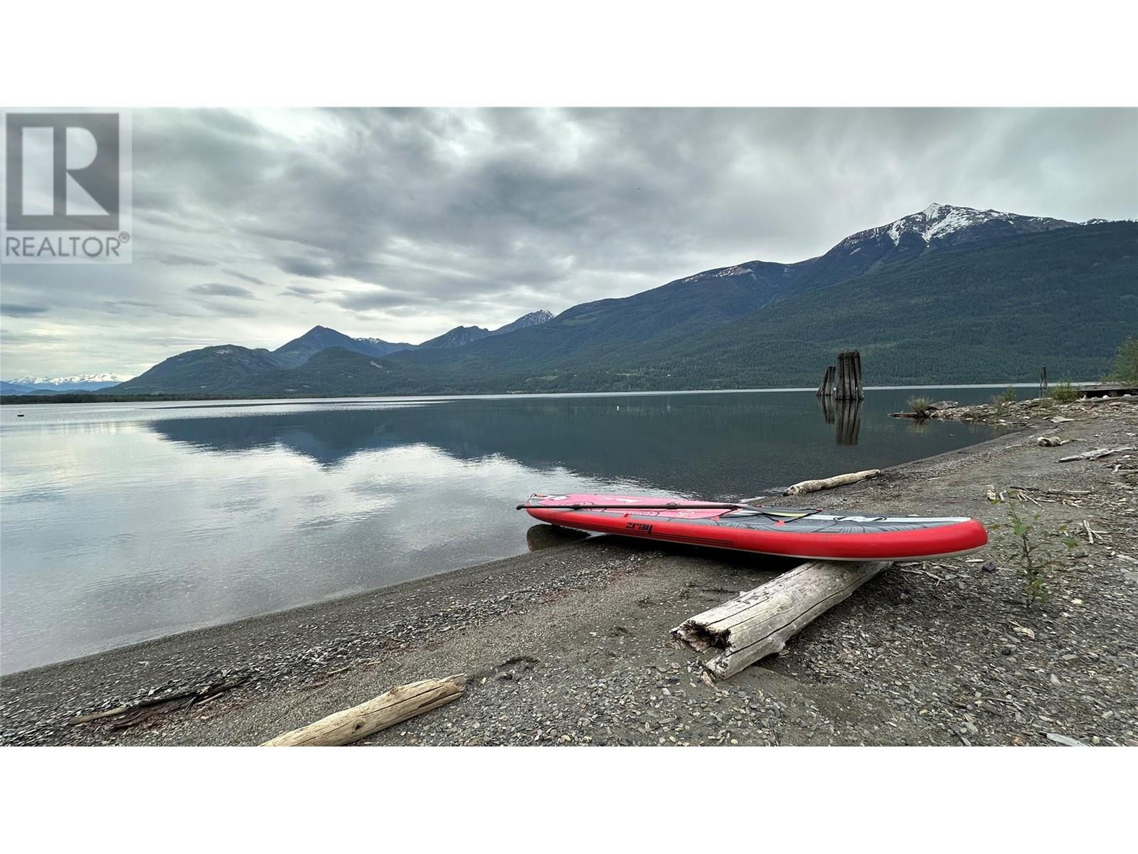 605 Sixth Avenue, lardeau, British Columbia