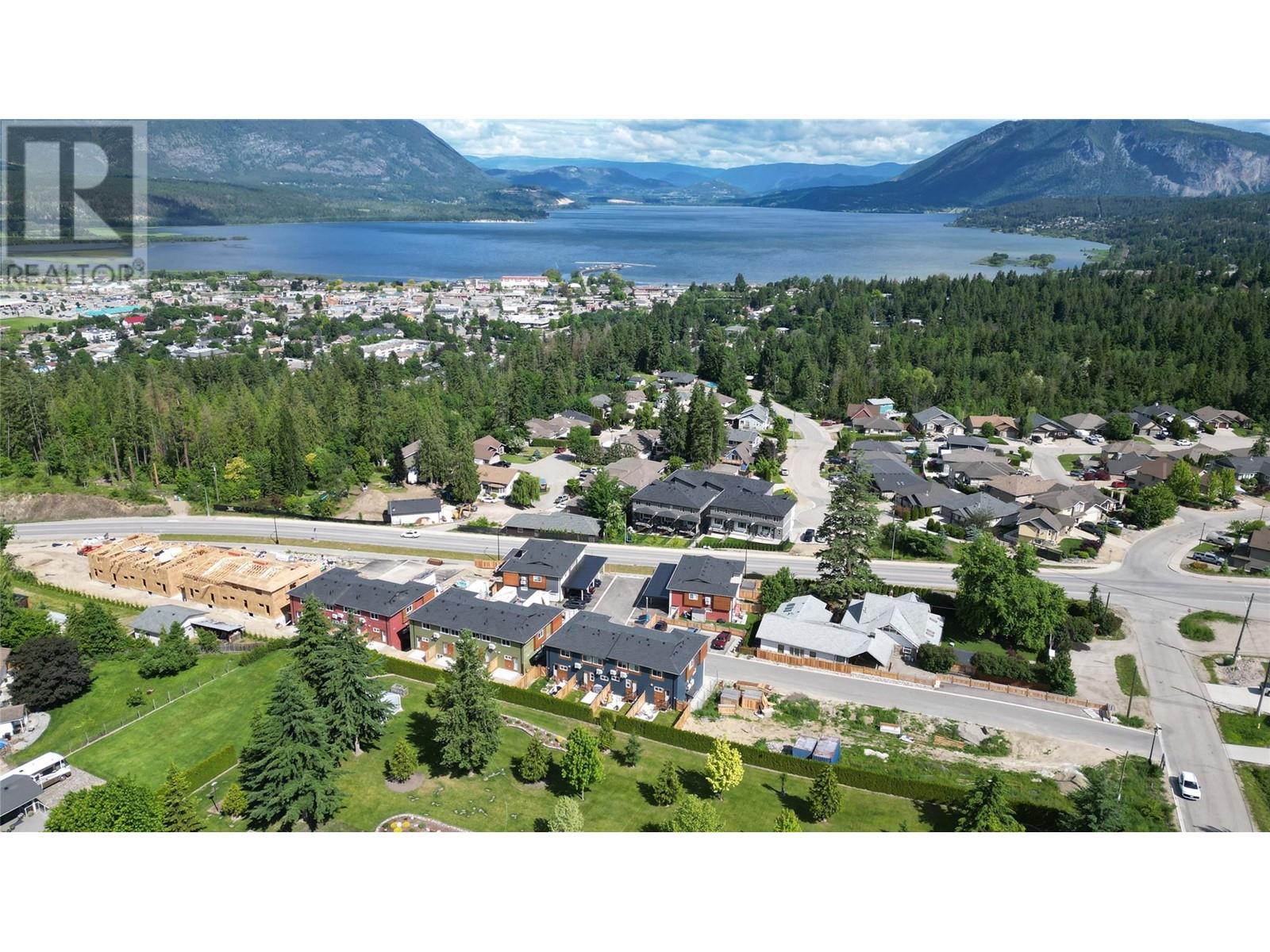 981 12 Street SE Unit# 32, salmon arm, British Columbia