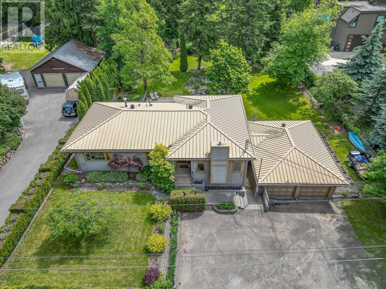 1180 18 Street NE, salmon arm, British Columbia
