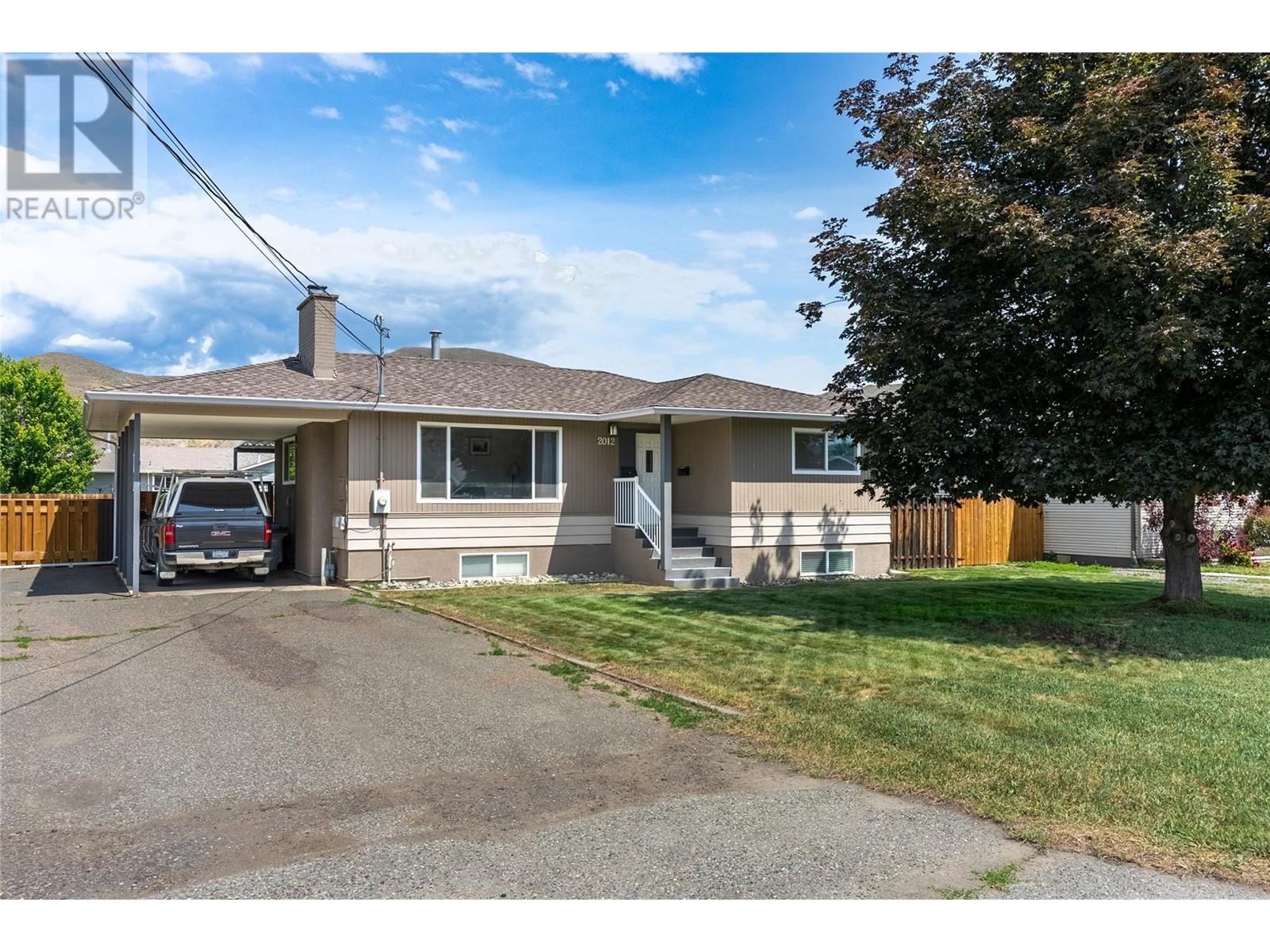 2012 FLEETWOOD Avenue, kamloops, British Columbia