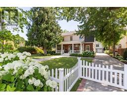 1001 Lawrence Avenue, kelowna, British Columbia