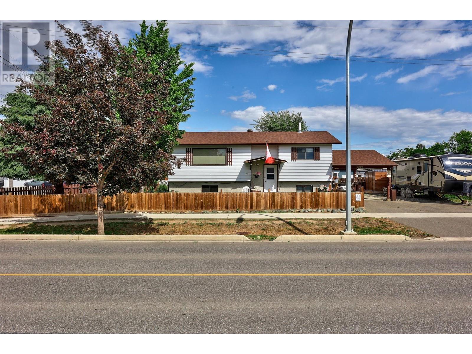 897 WINDBREAK Street, kamloops, British Columbia