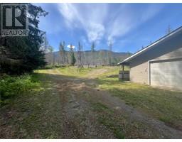2829 Garland Road, celista, British Columbia