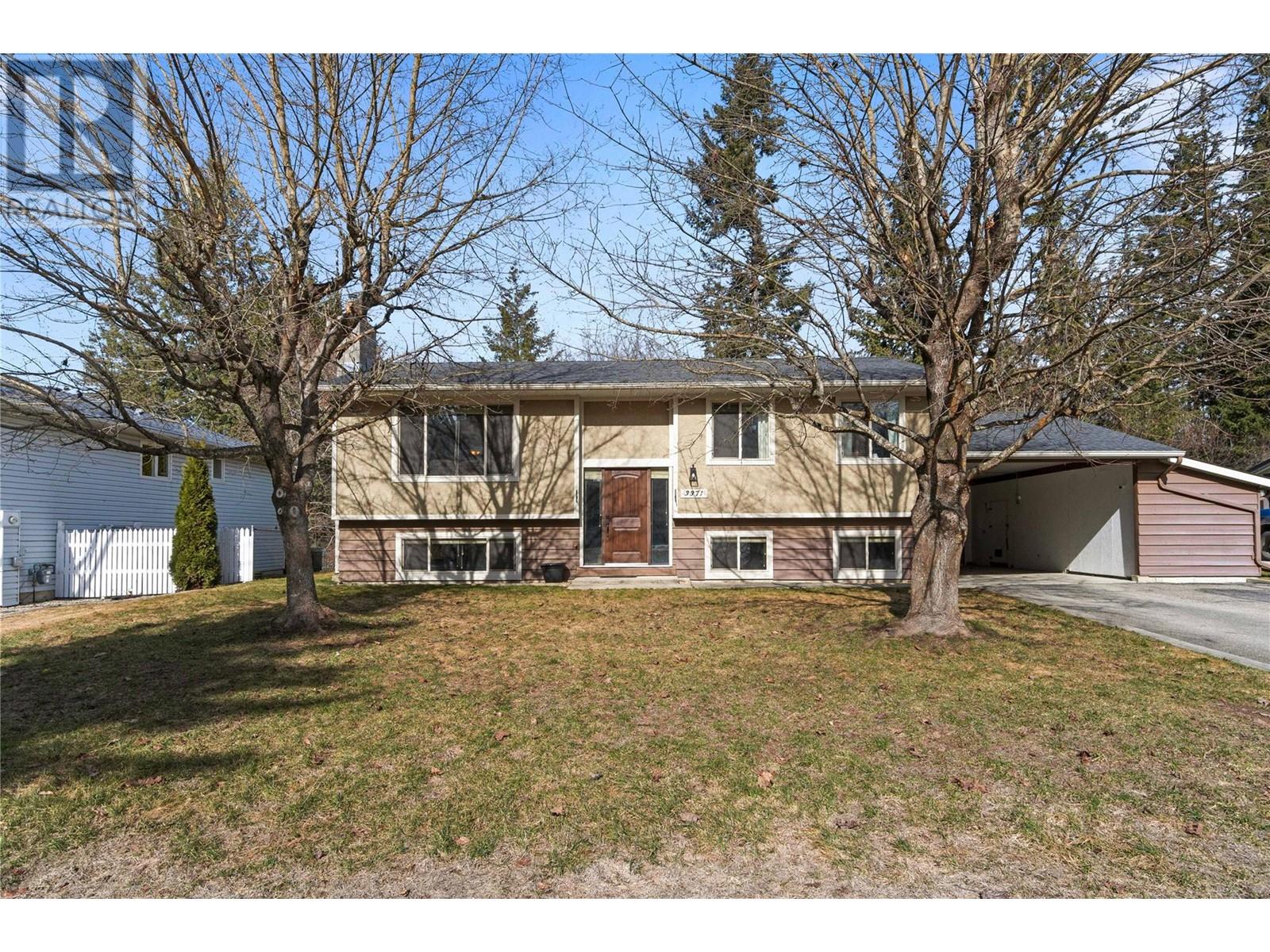3371 7 Avenue SE, salmon arm, British Columbia