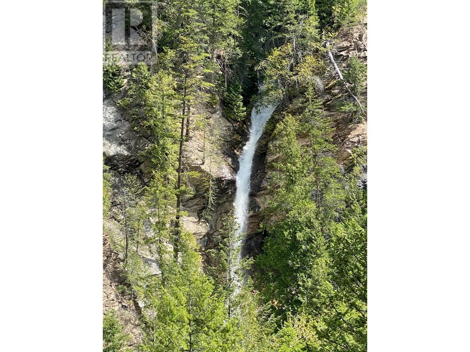 532 Agate Bay Road, barriere, British Columbia