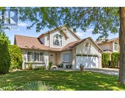 348 Wallace Road, kelowna, British Columbia