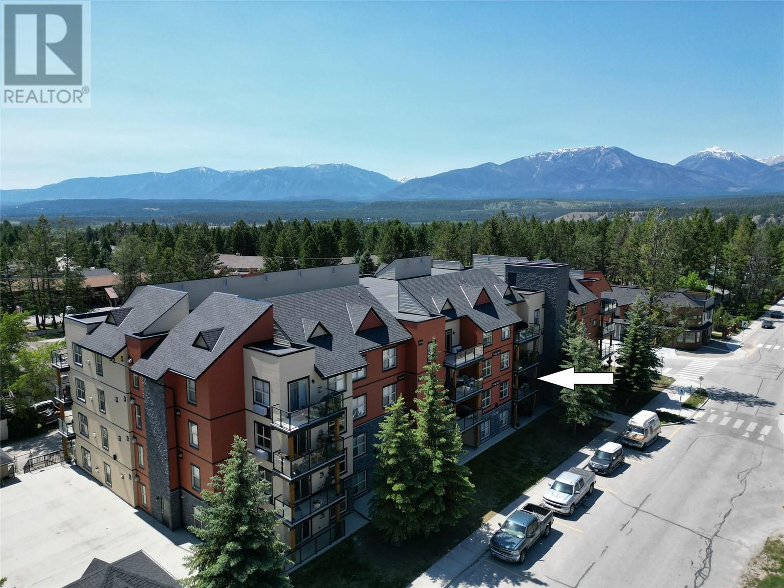 4874 STANLEY Street Unit# 205, radium hot springs, British Columbia