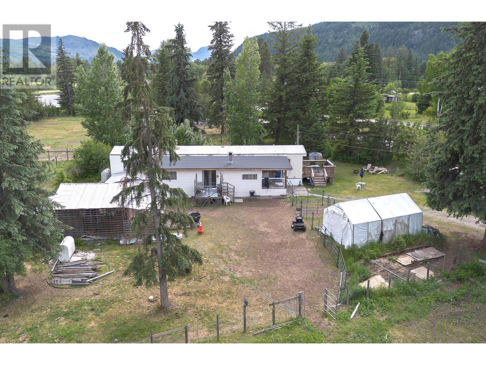 1428 OLD N THOMPSON Highway, clearwater, British Columbia