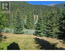 2035 Panorama Drive, panorama, British Columbia