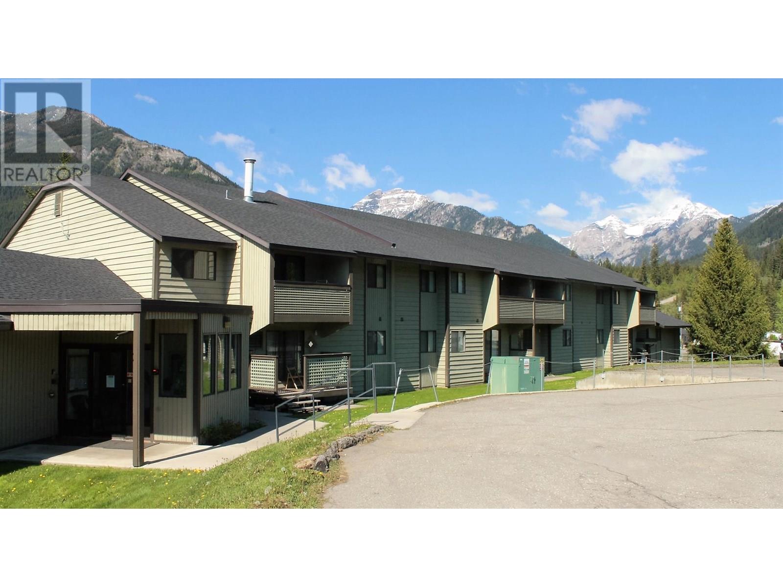 775 Balmer Crescent Unit# 105, elkford, British Columbia