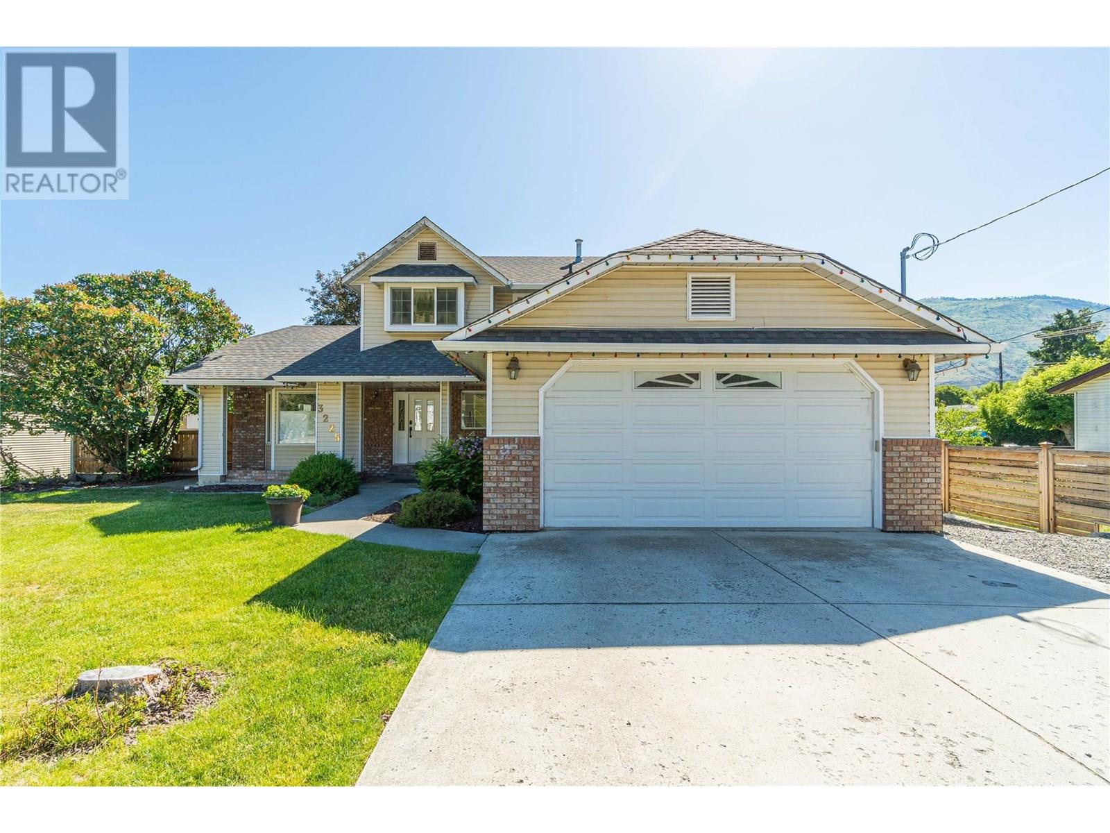 3225 HARGRAVES Place, kamloops, British Columbia