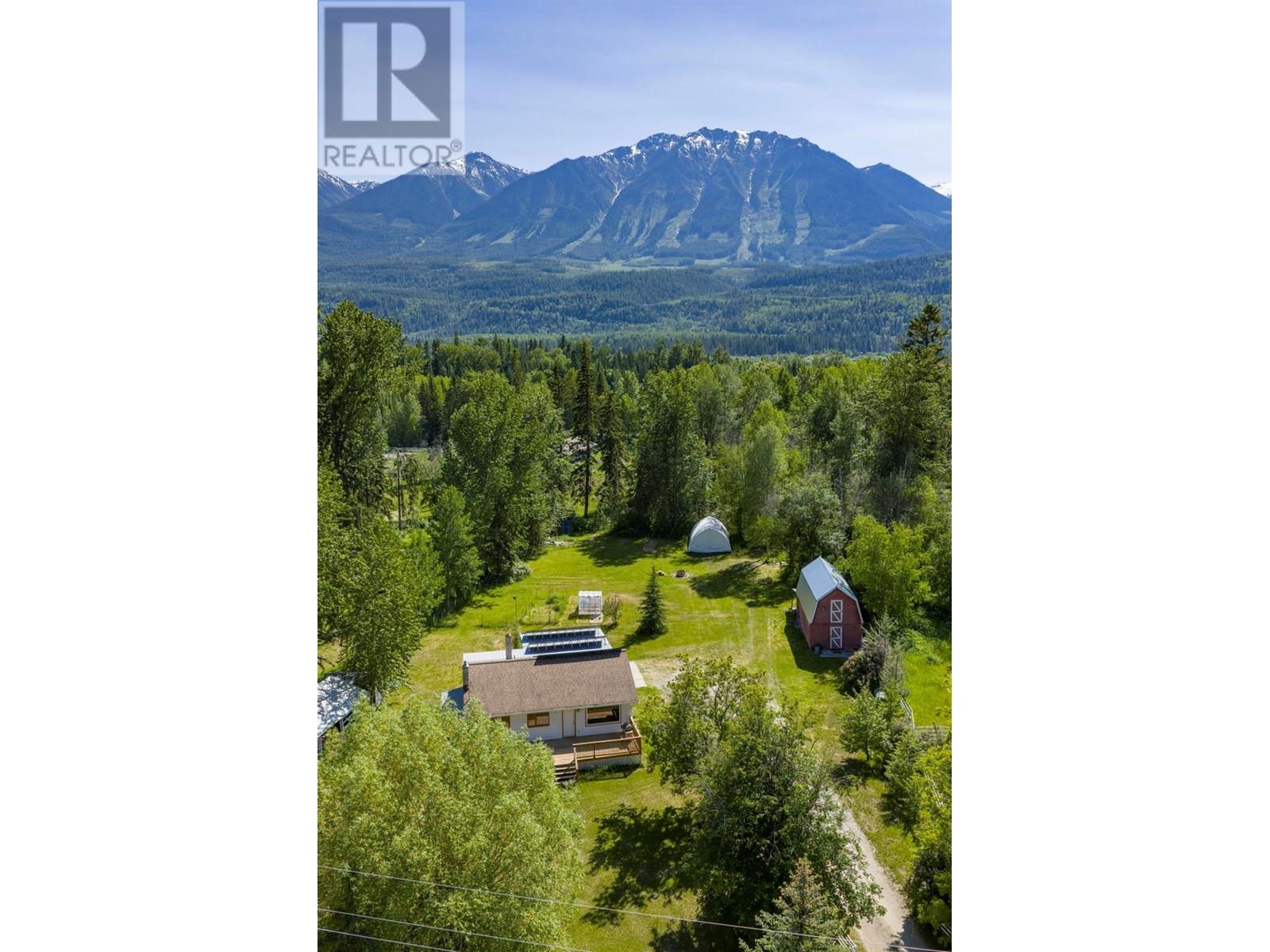 1234 Horse Creek Road S Road S, golden, British Columbia