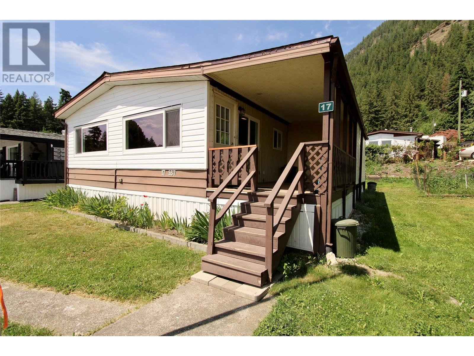 537 Begbie Road Unit# 17, tappen, British Columbia
