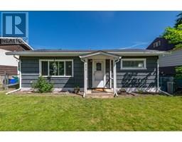 571 1 Avenue SE, salmon arm, British Columbia