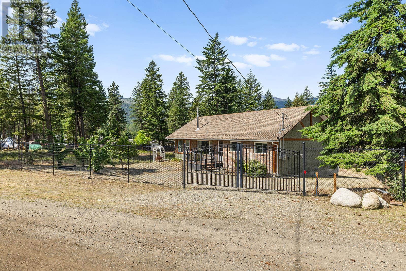 7246 Dunwaters Road, kelowna, British Columbia