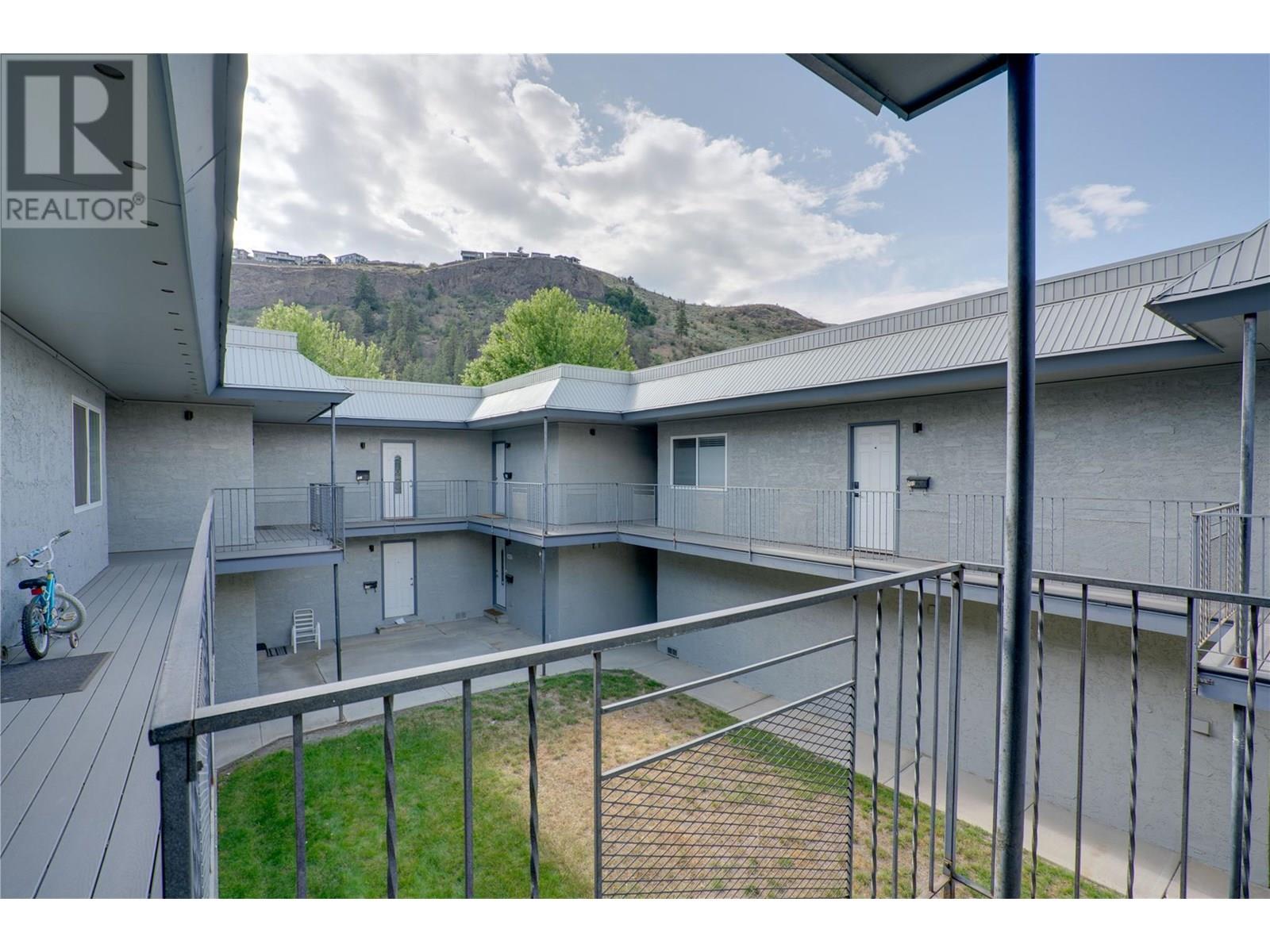 4101 Alexis Park Drive Unit# 204, vernon, British Columbia
