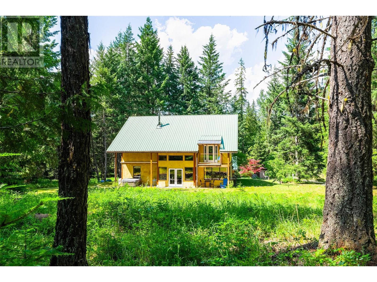 4226 Shasheen Road, nelson, British Columbia