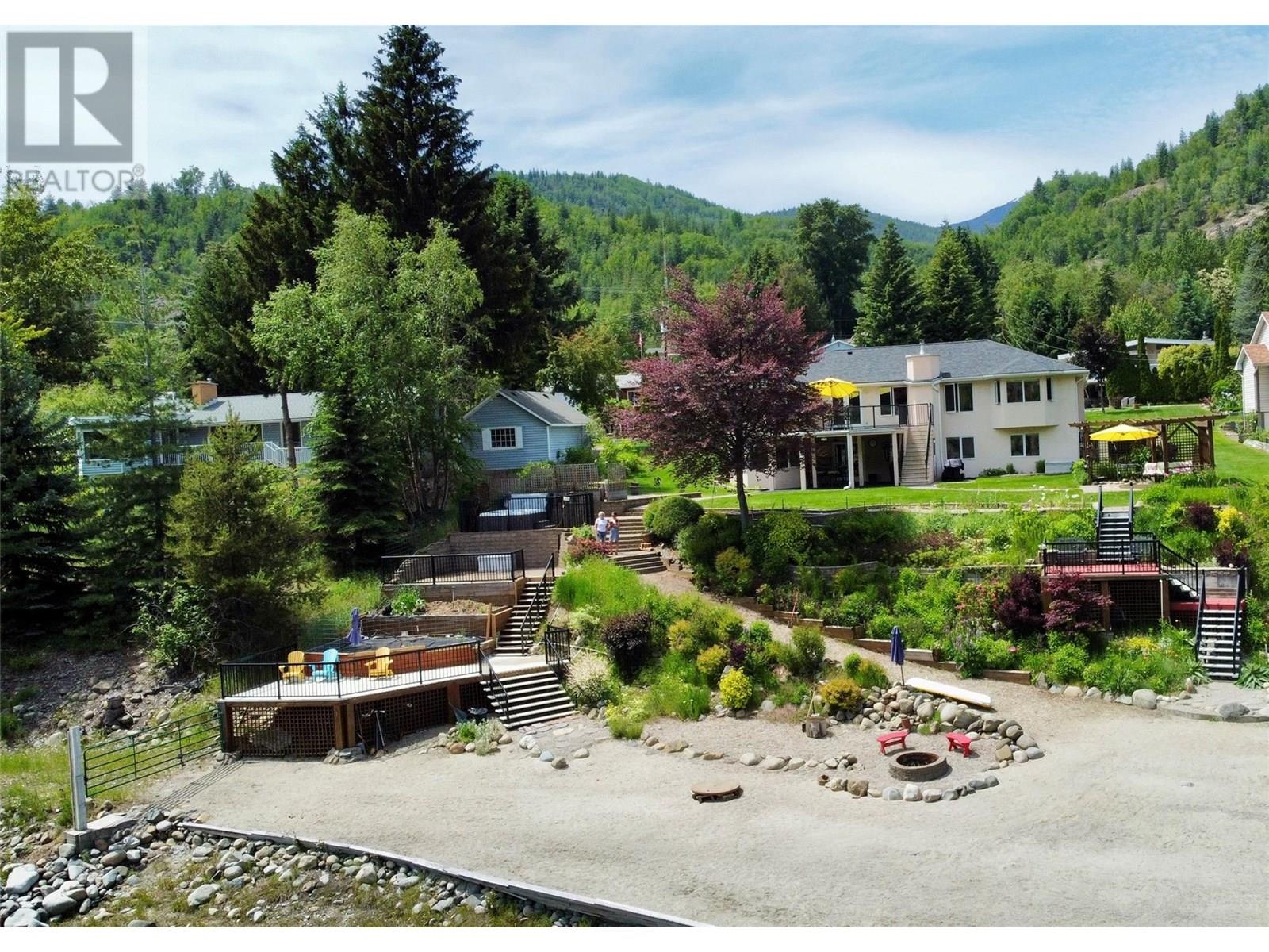 525 3RD Avenue, trail, British Columbia