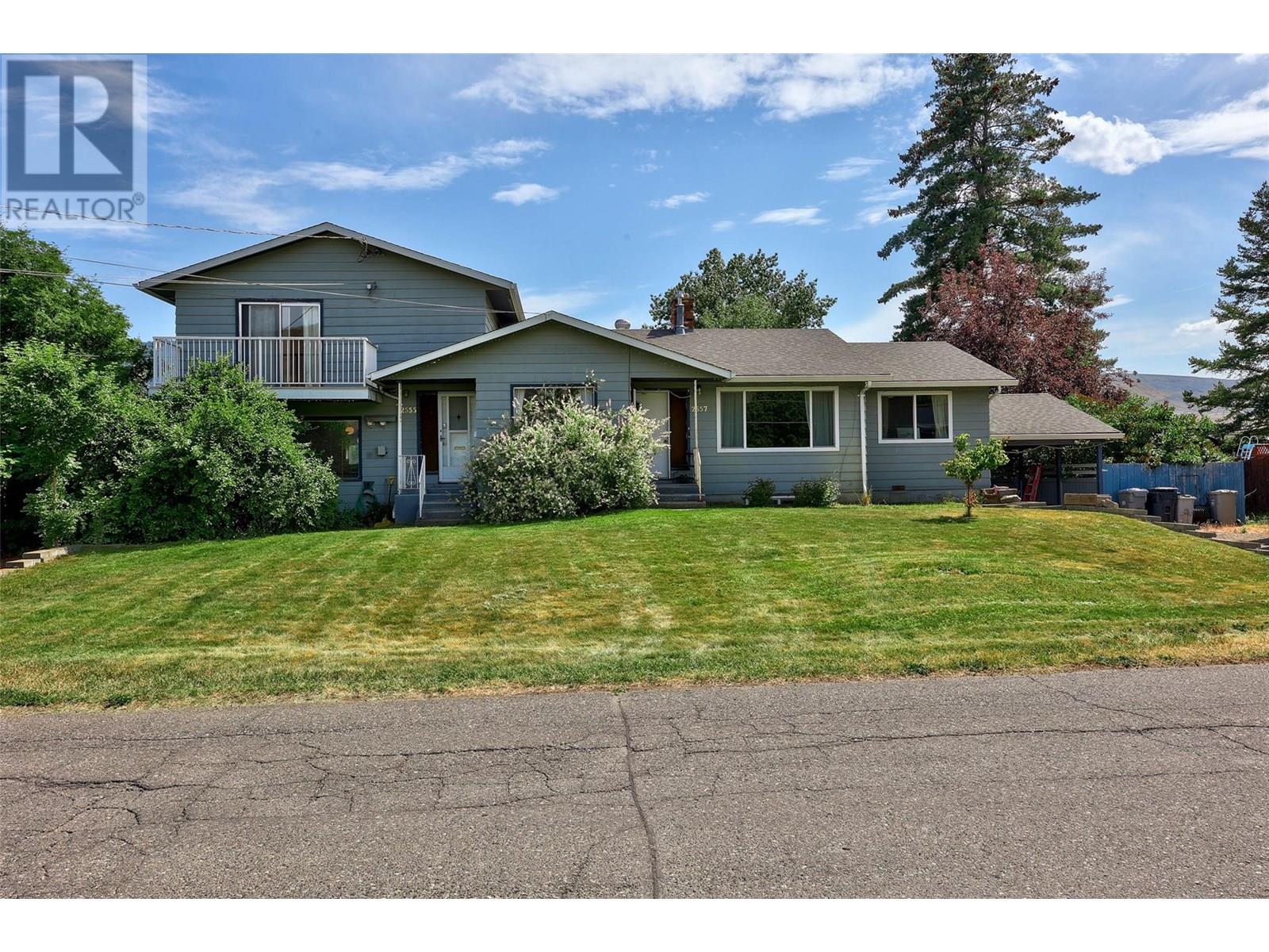 2555/2557 Greenfield Avenue, kamloops, British Columbia